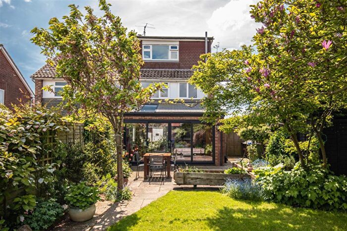 3 Bedroom Semi-Detached House For Sale In Mill Road, Ringmer, Lewes, BN8