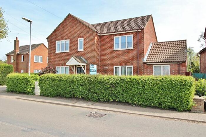 3 Bedroom Detached House For Sale In Sizen Court, Moulton Seas End, Spalding, PE12
