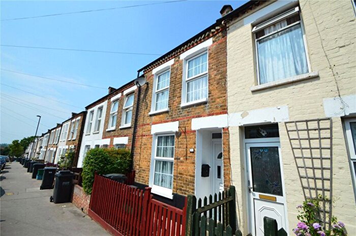 2 Bedroom Terraced House For Sale In Borough Hill, Croydon, CR0