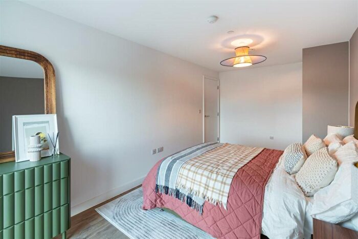 1 Bedroom Flat To Rent In Altitude At Phoenix, Saxton Lane, Leeds, West Yorkshire, LS9