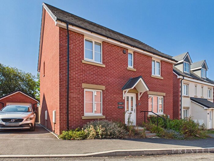 4 Bedroom Property To Rent In Maes Y Cwrt, Pembrey, Burry Port, Carmarthenshire, SA16