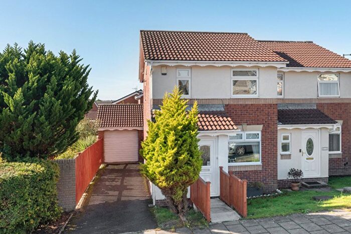 3 Bedroom Semi-Detached House For Sale In Redewood Close, Newcastle Upon Tyne, Tyne And Wear, NE5