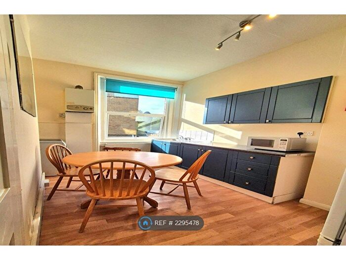 1 Bedroom Flat To Rent In Fonthill Road, London, N4