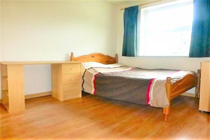 2 Bedroom Apartment To Rent In Palatine Road, Manchester, M20