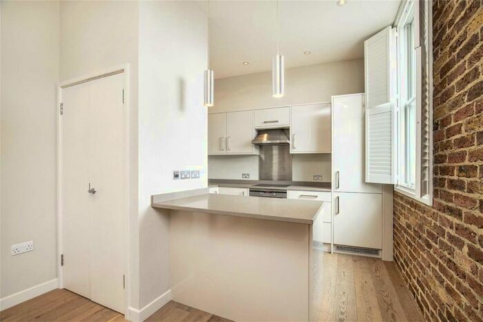2 Bedroom Flat To Rent In Kingston Road, London, SW19