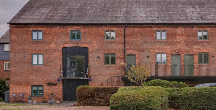 3 Bedroom Property To Rent In The Wharf, Shardlow, Derby, DE72