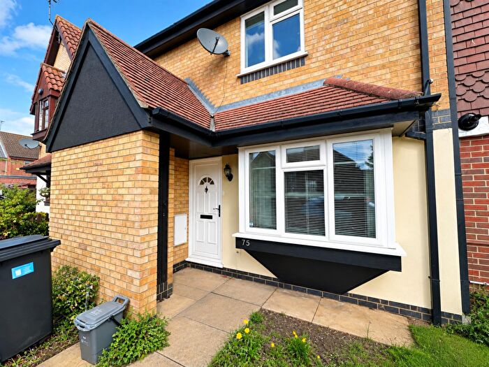 2 Bedroom Terraced House For Sale In Cooper Way, Slough, SL1