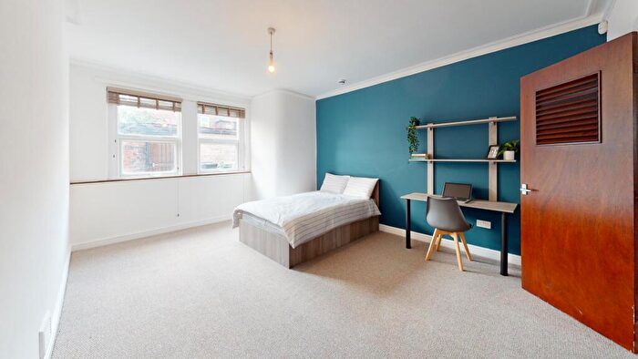 1 Bedroom House To Rent In Victoria Terrace, Leeds, LS3