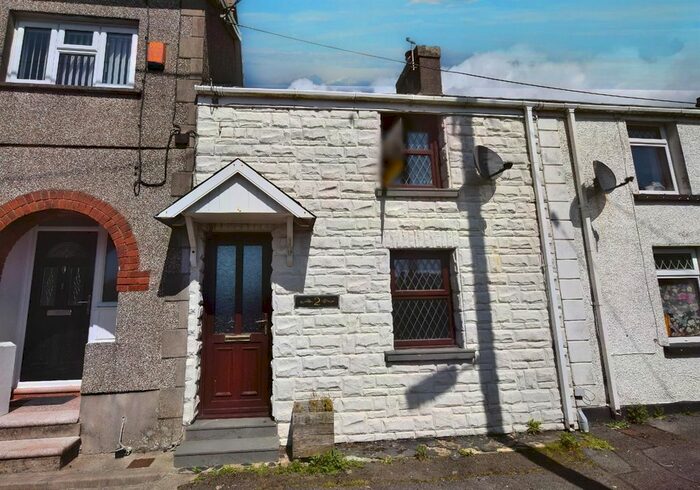 2 Bedroom Terraced House For Sale In Heol Singleton, Llansaint, Kidwelly, SA17