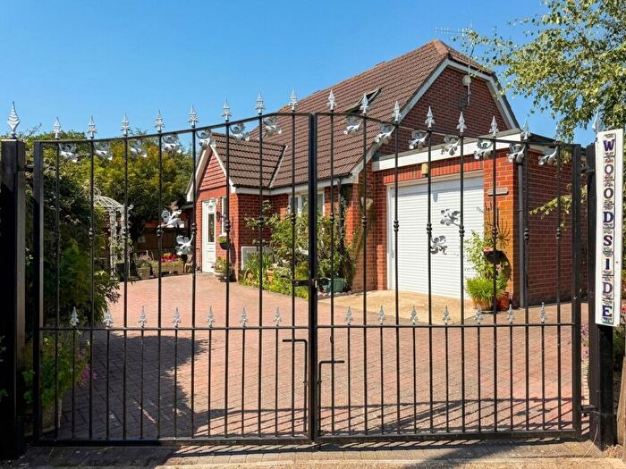 3 Bedroom Detached Bungalow For Sale In Elmfield Lane, Calshot, SO45