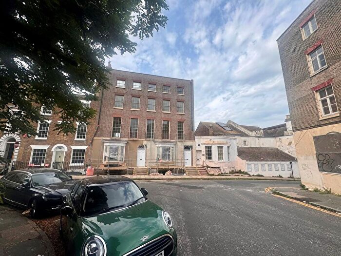 2 Bedroom Flat To Rent In Hawley Square, Margate, CT9