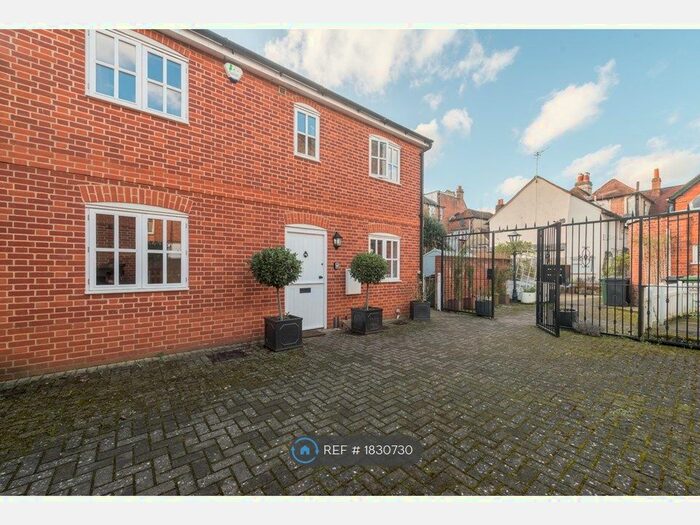 2 Bedroom Detached House To Rent In Barlows Mews, Henley-On-Thames, RG9