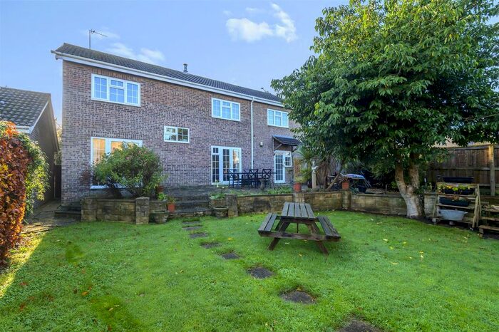 5 Bedroom Detached House To Rent In Somerset Way, Semington, Trowbridge, BA14