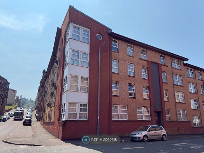 2 Bedroom Flat To Rent In Roxburgh St, Greenock, PA15