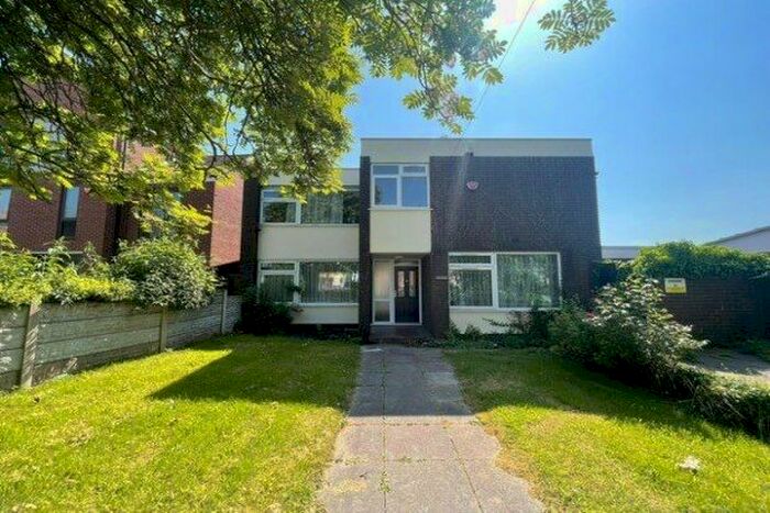 4 Bedroom Property To Rent In Bromford Lane, West Bromwich, B70