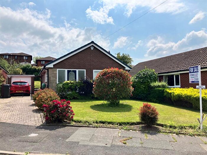 3 Bedroom Detached Bungalow For Sale In The Strand, Horwich, Bolton, BL6