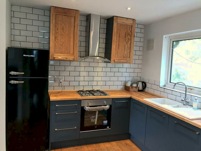 3 Bedroom Bungalow To Rent In Canfield Close, Brighton, East Sussex, BN2