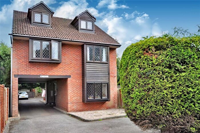 2 Bedroom Maisonette To Rent In Yew Tree Road, Witley, Godalming, Surrey, GU8