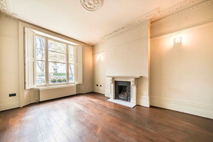 3 Bedroom Flat To Rent In Clifton Villas, Maida Vale, W9