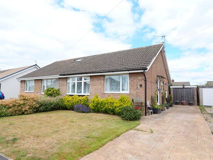 2 Bedroom Semi Detached Bungalow For Sale In Keble Close, Bishopthorpe, YO23