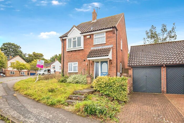 3 Bedroom Detached House For Sale In Grantham Crescent, Ipswich, IP2
