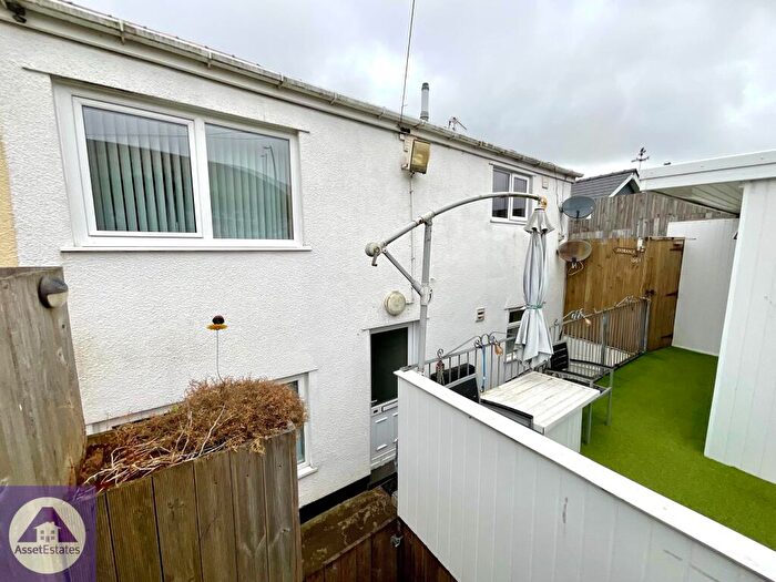 2 Bedroom Flat To Rent In Abertillery Road, Blaina, NP13