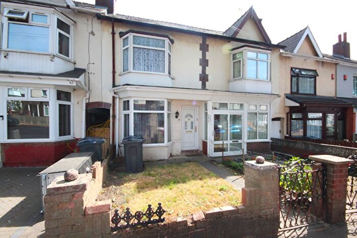3 Bedroom Terraced House For Sale In Colonial Road, Birmingham, B9