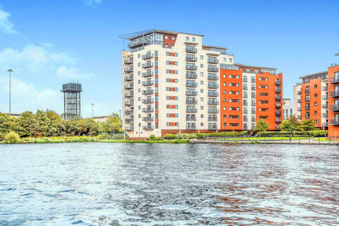 2 Bedroom House To Rent In Galleon Way, Cardiff, CF10