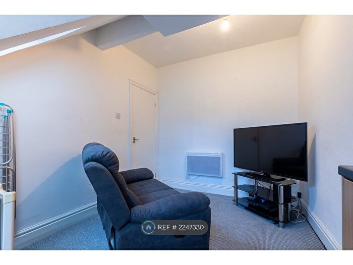 1 Bedroom Flat To Rent In Thornton Road, Morecambe, LA4