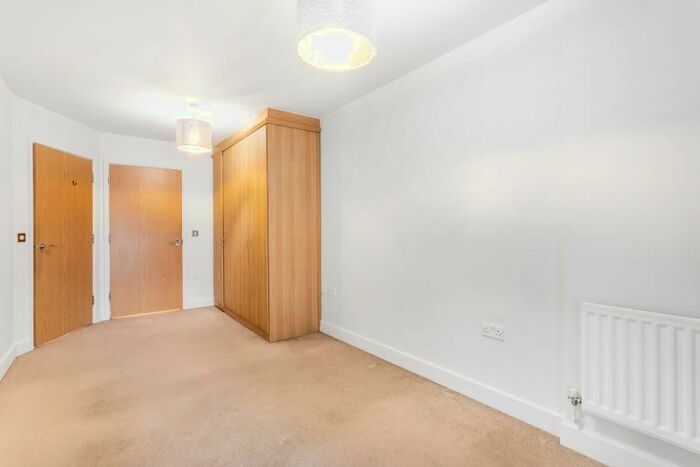 2 Bedroom Flat To Rent In Hotspur Street, London, SE11