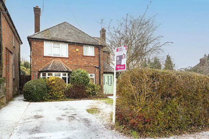 3 Bedroom Detached House For Sale In Lowndes Avenue, Chesham, HP5