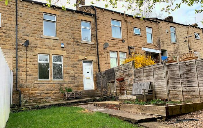 2 Bedroom Terraced House To Rent In Primrose Hill, Batley, WF17