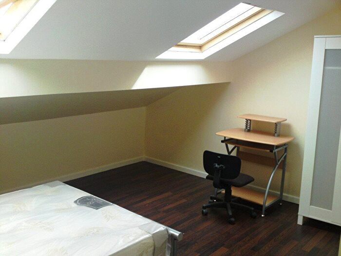 7 Bedroom House To Rent In Gascoyne Street, M14