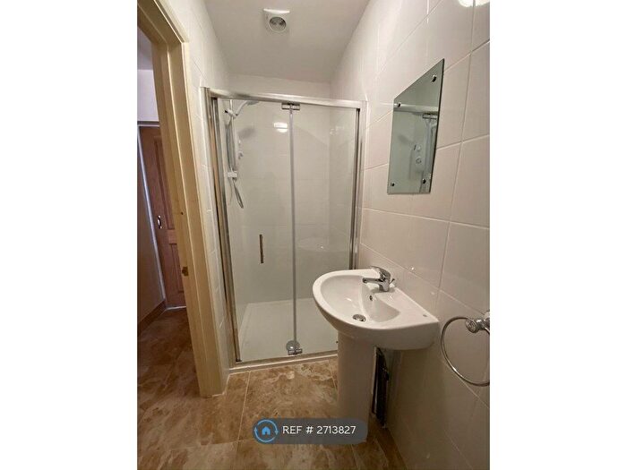 4 Bedroom Terraced House To Rent In Allenby Road, Southall, UB1