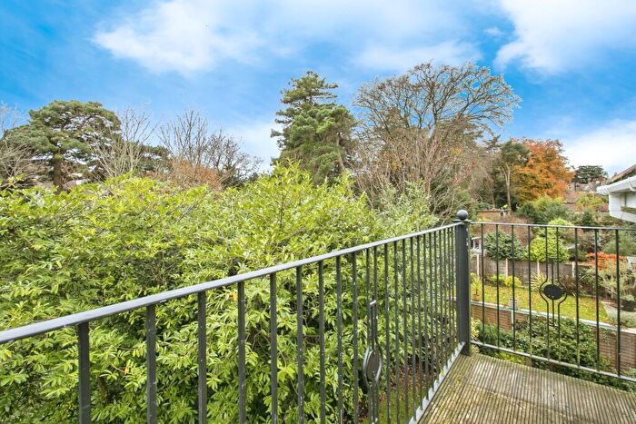 2 Bedroom Apartment To Rent In Alumhurst Road, Westbourne, BH4