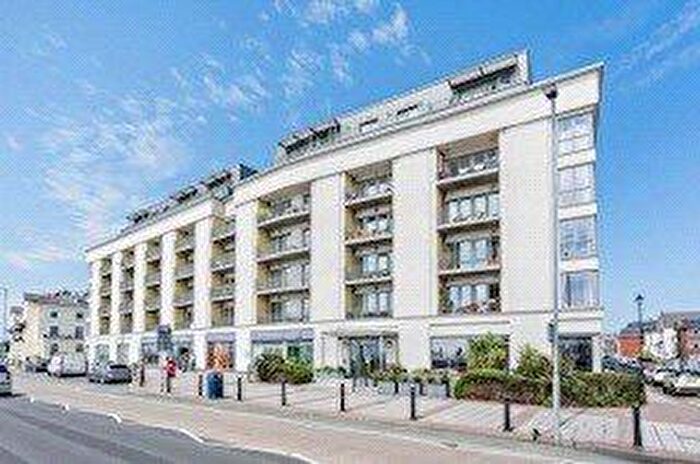 1 Bedroom Apartment For Sale In South Parade, Southsea, Hampshire, PO4
