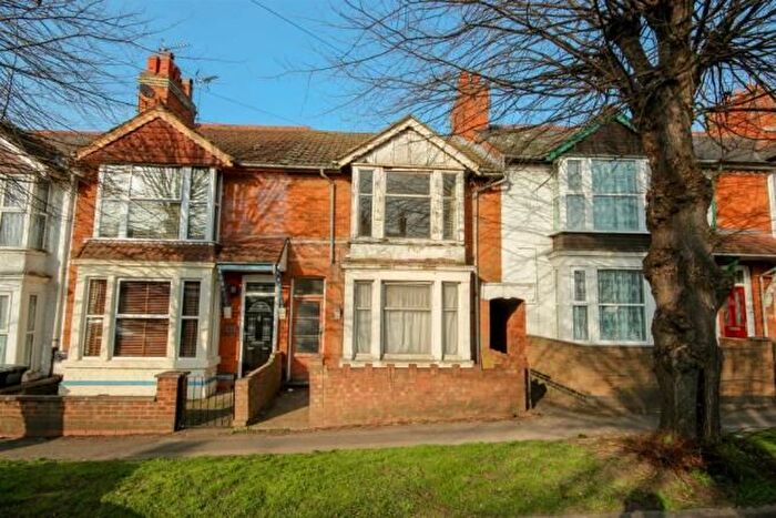 5 Bedroom Property To Rent In Wellingborough Road, Rushden, NN10