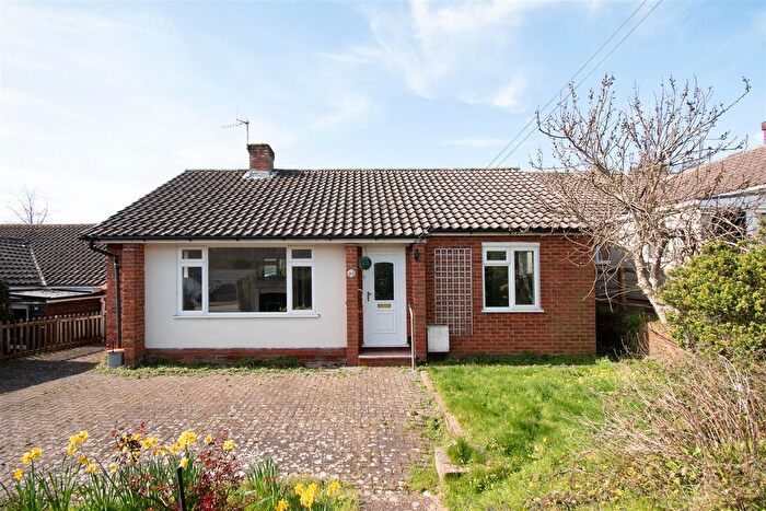 2 Bedroom Detached Bungalow For Sale In Ashford Road, Hastings, TN34
