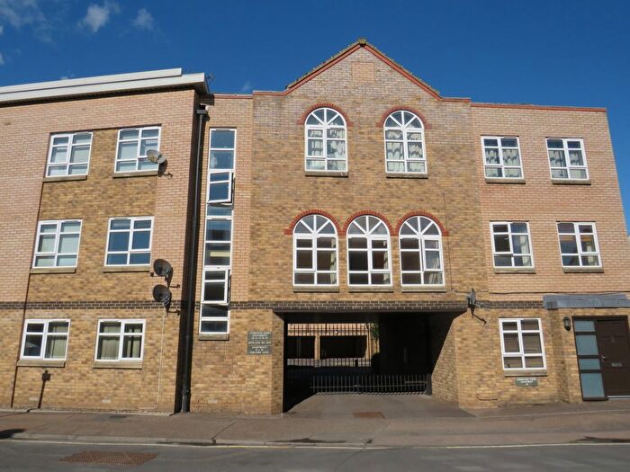 2 Bedroom Flat To Rent In All Saints Road, Newmarket, CB8