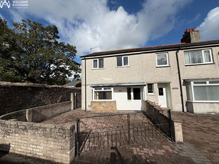 3 Bedroom End Of Terrace House For Sale In St. Marys Avenue, Glynne Road, Bangor, Gwynedd, LL57