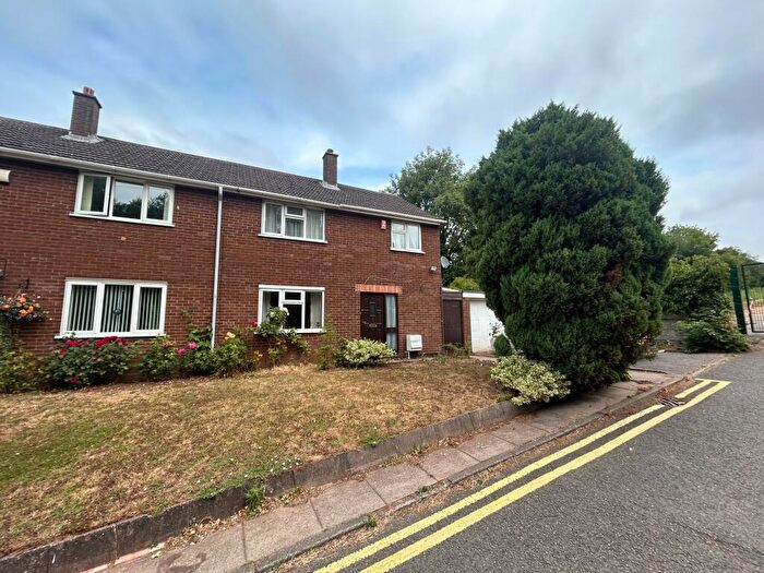 3 Bedroom Semi-Detached House To Rent In Paulet School Drive, Burton Upon Trent, Stapenhill, DE15