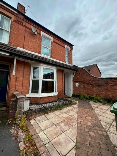 5 Bedroom Terraced House To Rent In Camberwell Terrace, Leamington Spa, CV31