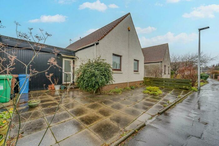 3 Bedroom Bungalow For Sale In Baird Place, Elie, Leven, KY9