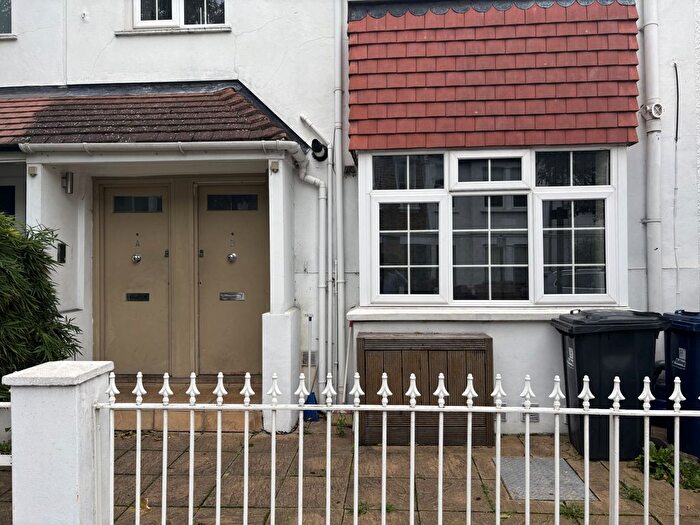 4 Bedroom Flat To Rent In Southfield Road, London, W4