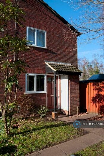 1 Bedroom End Of Terrace House To Rent In Westglade, Farnborough, GU14