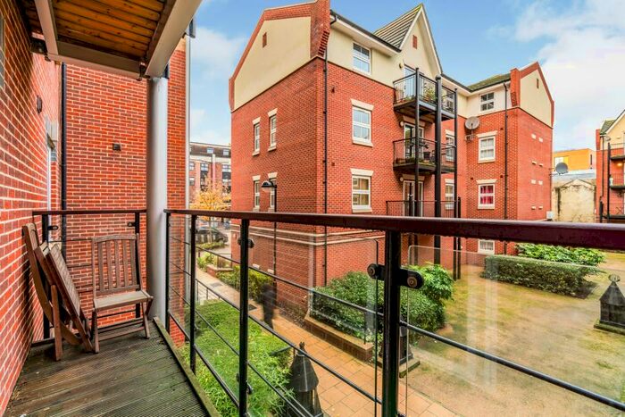 2 Bedroom Apartment To Rent In Coopers Court, Briton Street, Southampton, SO14