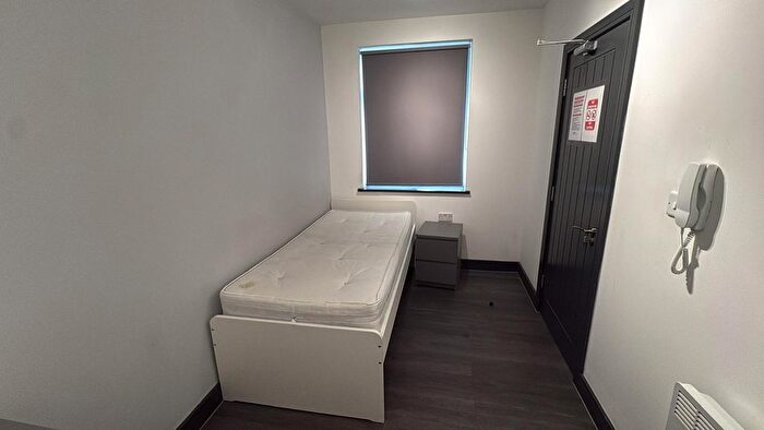 Studio To Rent In Dane Road, Southall, UB1