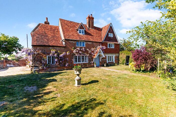 5 Bedroom Detached House For Sale In World's End, Newbury, RG20