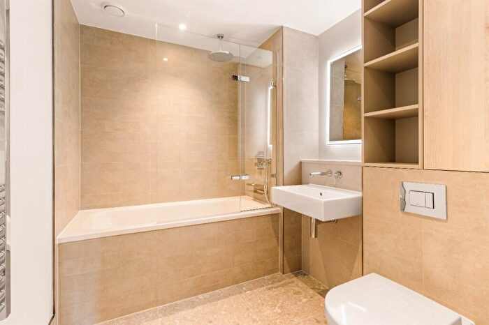 2 Bedroom Apartment To Rent In Nine Elms Lane, London, SW11