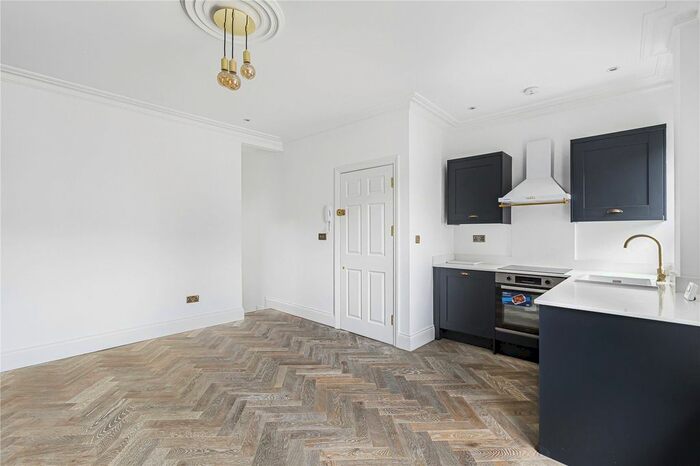 1 Bedroom Flat To Rent In Bodney Road, London, E8